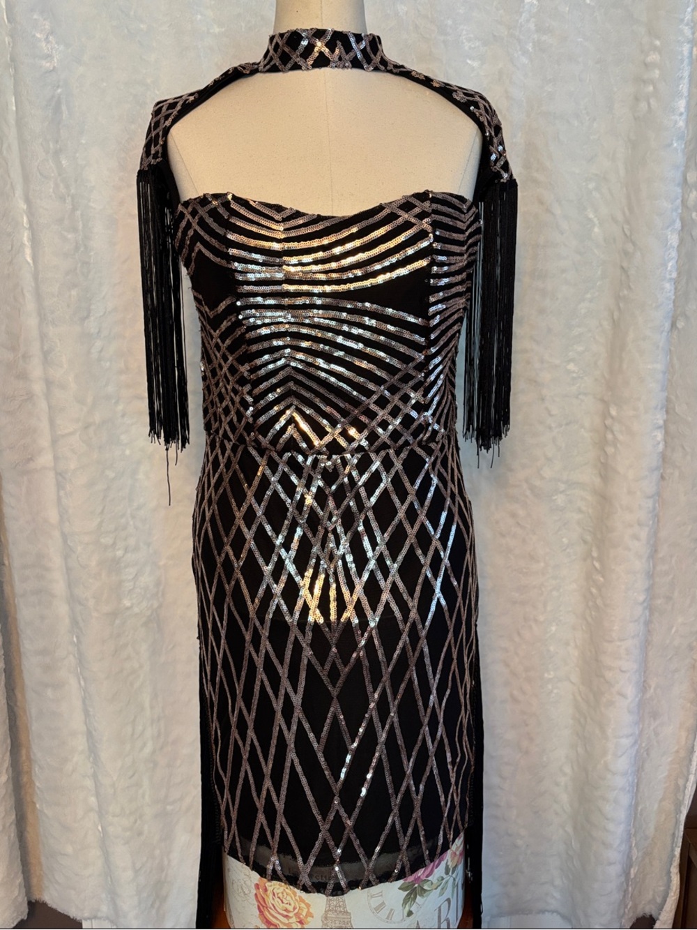 Black Sequin Fringe Flapper Style Cocktail Dress-See measurements for size.